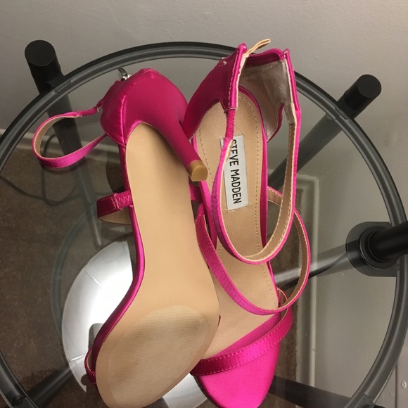 Brand new Steve Madden size 8 Heels - Picture 2 of 3